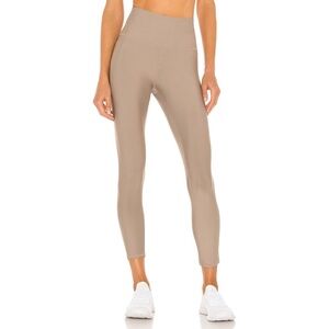 ALO Yoga High-Waist Leggings in Taupe